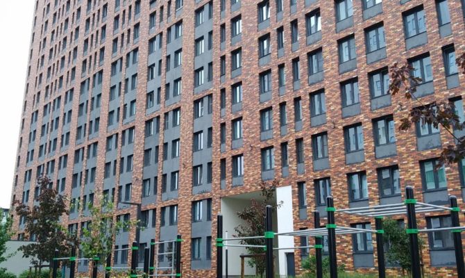 zhk-novatorov-(brusnika),-ekt,-ul.-novatorov,-8-(1)